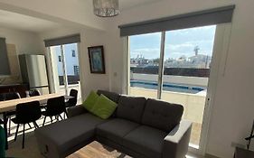 Cosy Apartment In Kato Paphos With Pool Access